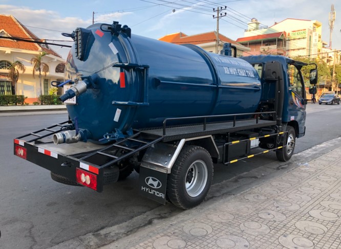 Thông cống nghẹt và hút hầm cầu tại Lâm Hà